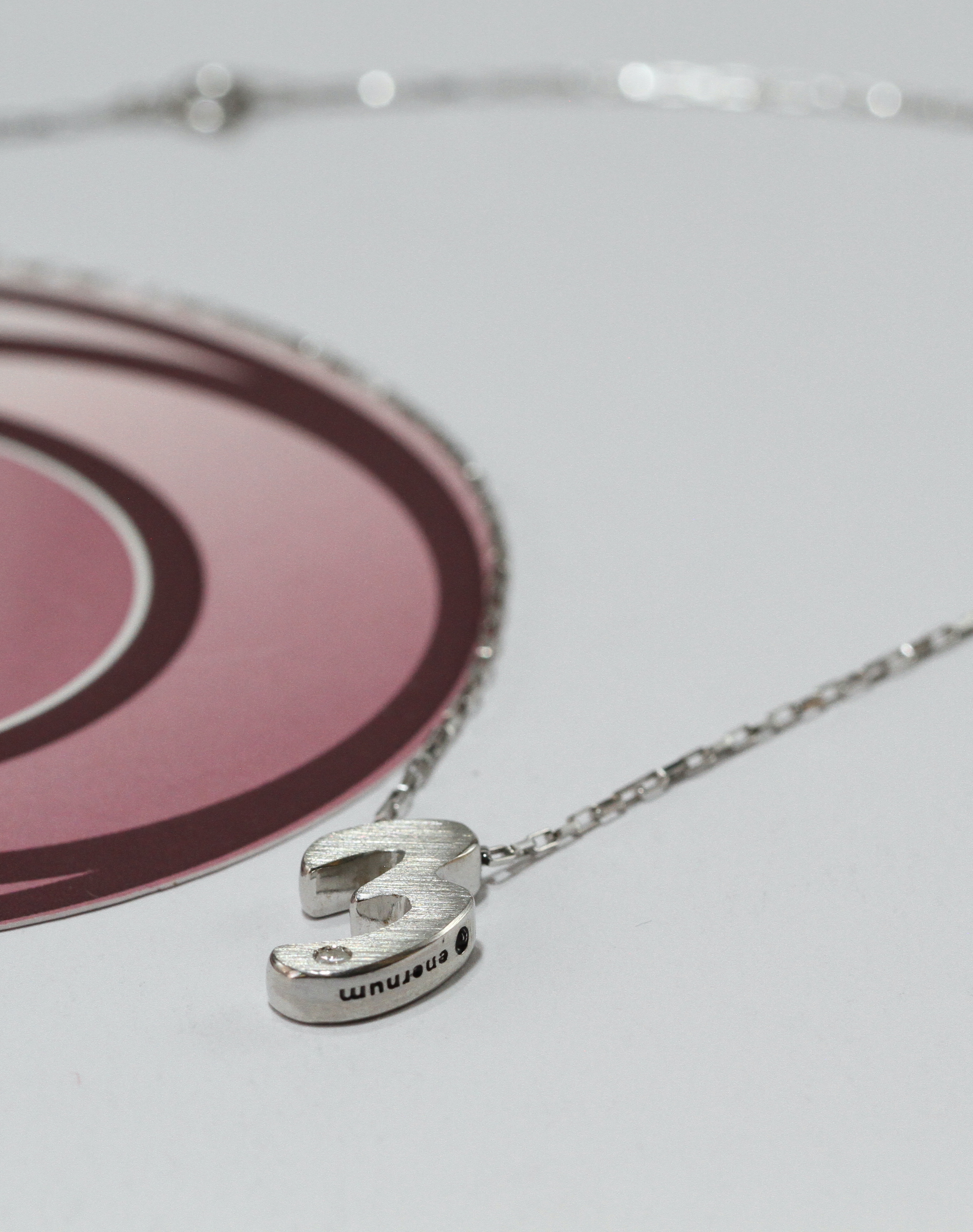 3 Diamond & Cadena (M)